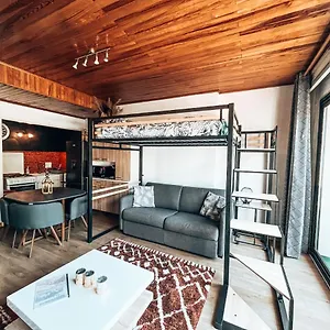 Appartement Grand Studio  ô Soleil  4 Pers. 200m Des Pistes.
